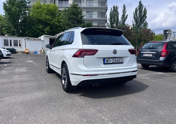 Volkswagen Tiguan cena 103700 przebieg: 89227, rok produkcji 2018 z Warszawa małe 92